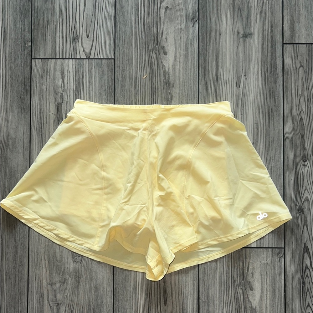 Alo Yoga Tiebreaker Shorts